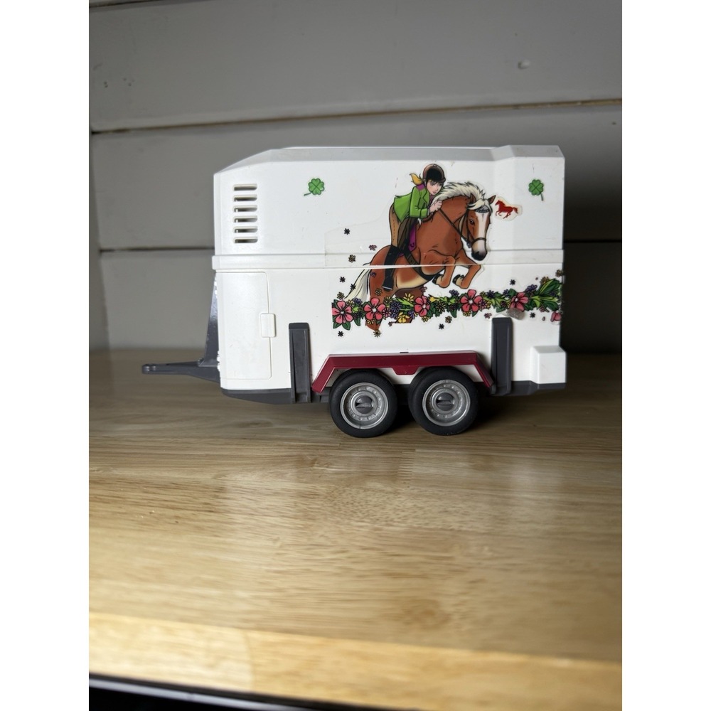 Schleich Truck Horse Club Trailer  #42346 READ DESCRIPTION